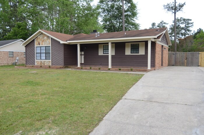 Primary Photo - Beautiful 3 Bedroom for Rent