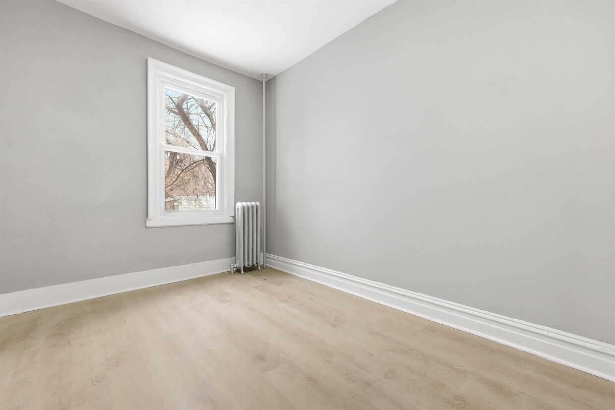 Foto del edificio - 40 Bayview Ave