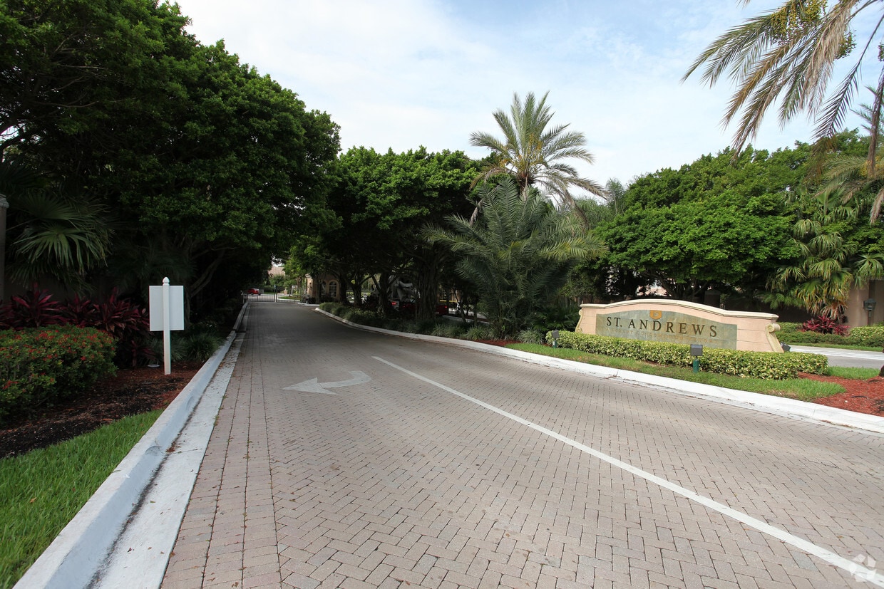 St. Andrews Luxury Condos Apartments in Miramar, FL