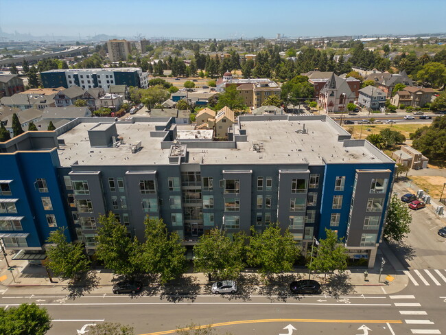 Foto del edificio - 901 Jefferson St