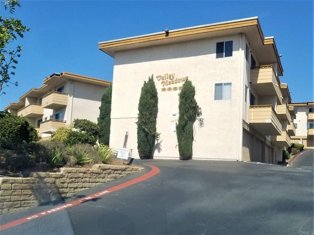 Foto principal - 6665 Mission Gorge Rd