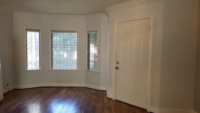 Foto del edificio - 1769 N Gower St