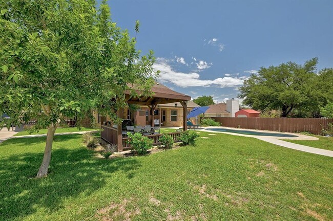 Foto del edificio - 802 County Glen St