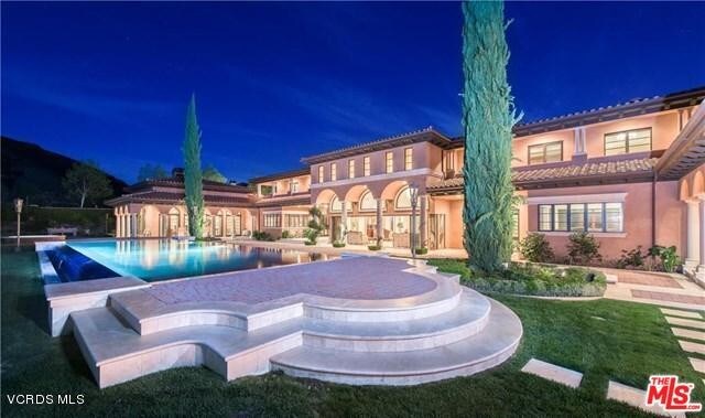 Building Photo - 25241 Prado Del Grandioso