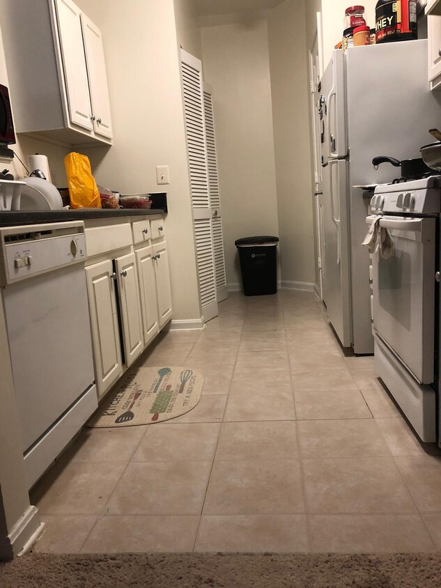 Building Photo - 13600 Legacy Cir