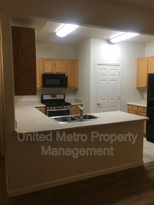 Building Photo - 1104 Denim Dr