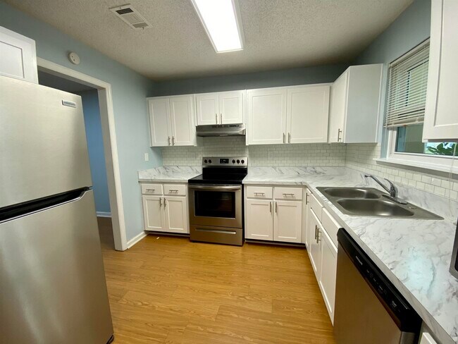 Building Photo - 1250 Chee Ln