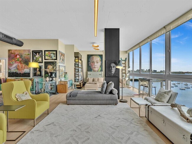 Foto del edificio - 7934 West Dr