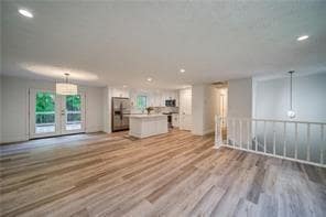 Building Photo - 305 Hembree Forest Cir