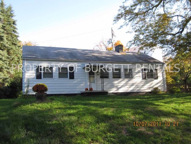 Building Photo - 300 Highland Dr