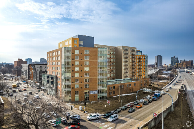 Foto del edificio - The Bridges Dinkytown