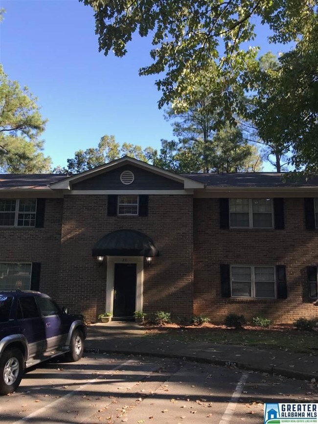 Foto del edificio - 871 Vestavia Villa Ct