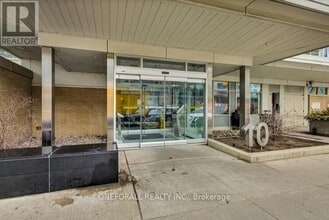 Building Photo - 10 Navy Wharf Ct
