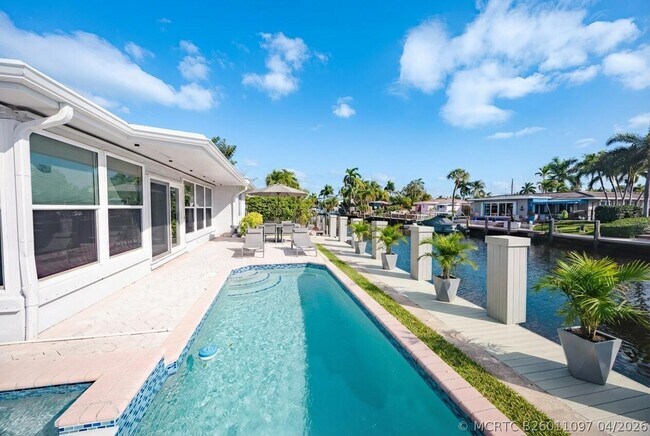 Foto del edificio - 270 SE 9th Ct