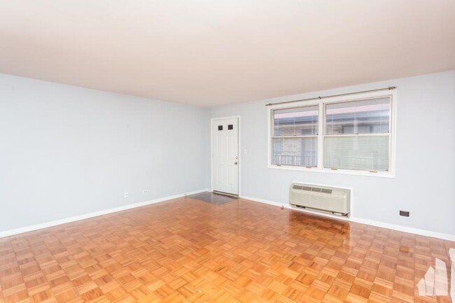 Foto del edificio - 1 bedroom in Chicago IL 60610