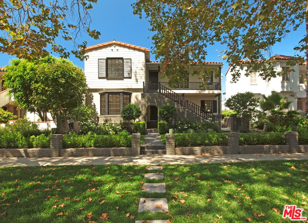 Primary Photo - 1219 S Crescent Heights Blvd
