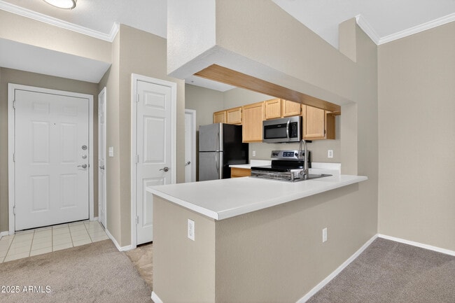 Building Photo - 5401 E Van Buren St