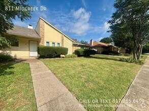 Building Photo - 811 Midcreek Dr