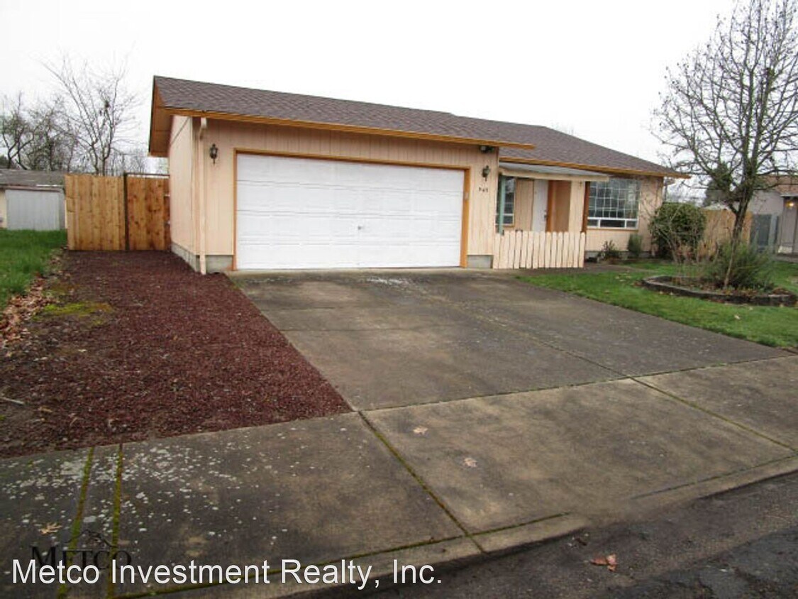 Foto principal - 3 br, 2 bath House - 547 35th