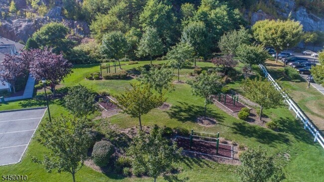 Building Photo - 7215 Coventry Ct