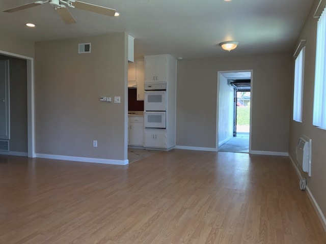 Building Photo - 5841 Belgrave Ave