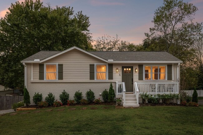 Photo - 215 Ash Dr House