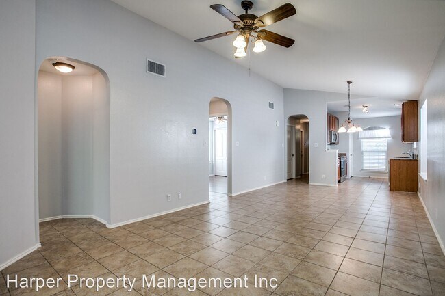 Building Photo - 2 br, 2 bath House - 38 Rainy Ave