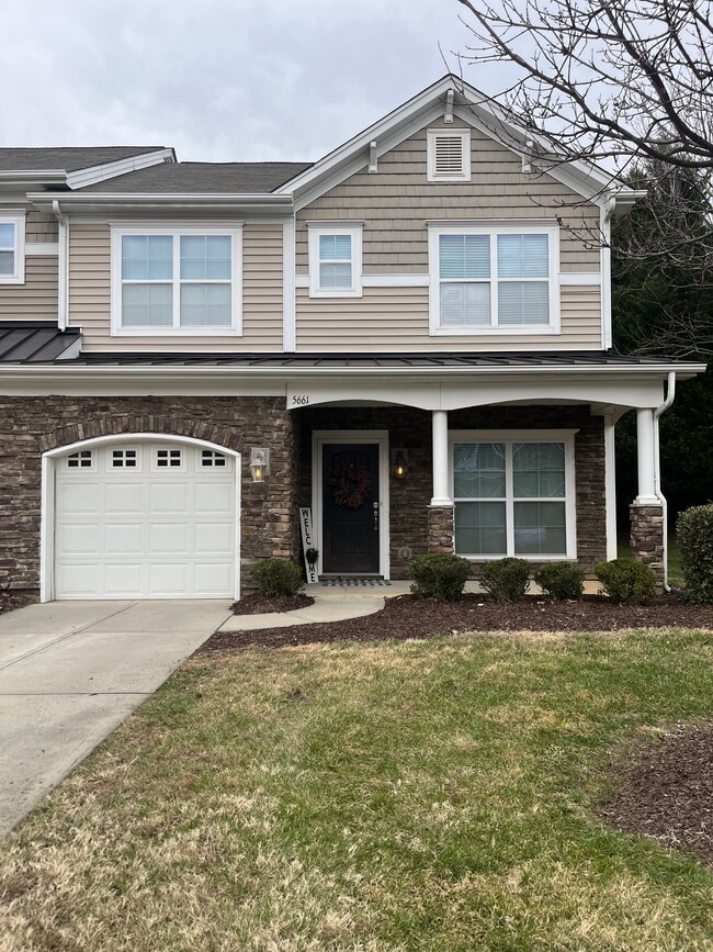 Photo - 5661 Tipperlinn Way Townhome