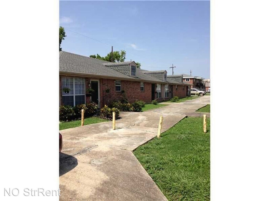 2 br, 1 bath House 4108 St. Bernard Ave. House for Rent in New