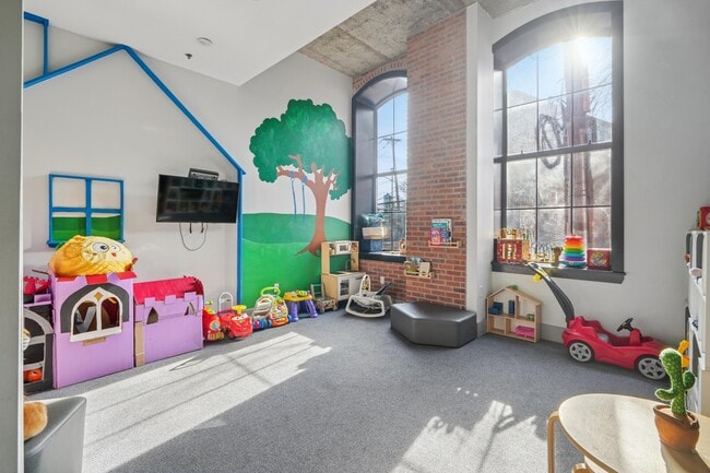 Foto del edificio - The Cliffs Lofts