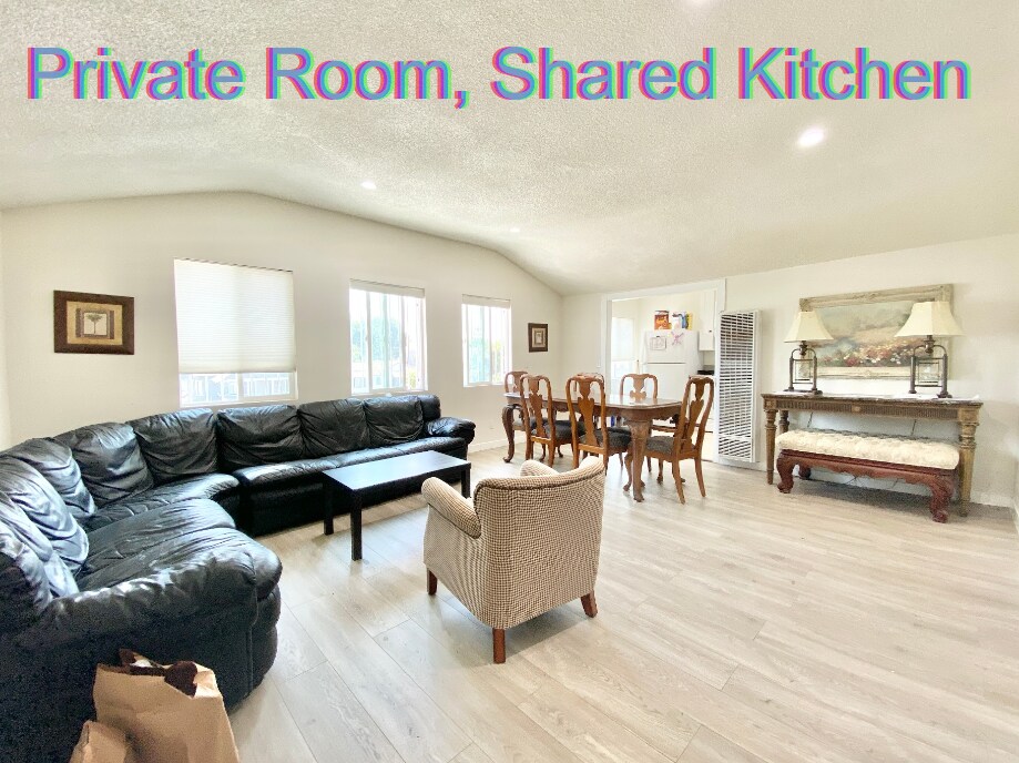 Foto principal - 4817 S Gramercy Plz