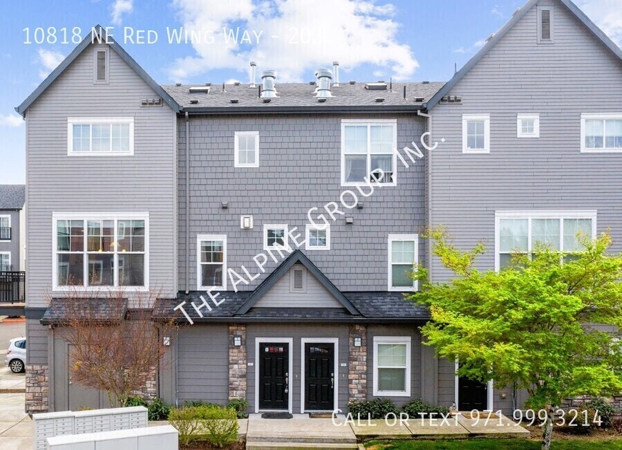 Primary Photo - 10818 NE Red Wing Way