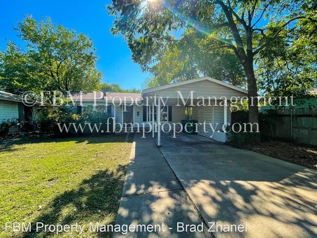 Building Photo - 2 br, 1.5 bath House - 802 Dunn Street