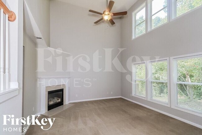 Foto del edificio - 1055 Westmoreland Ln NE