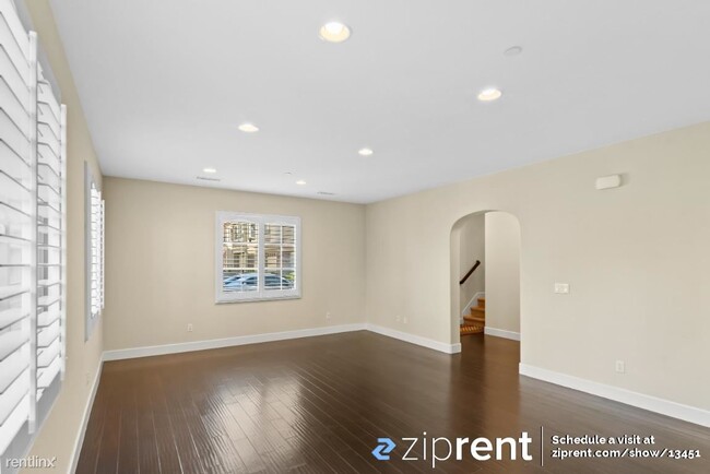Building Photo - 3 br, 3.5 bath House - 467 Crab Apple Terr...