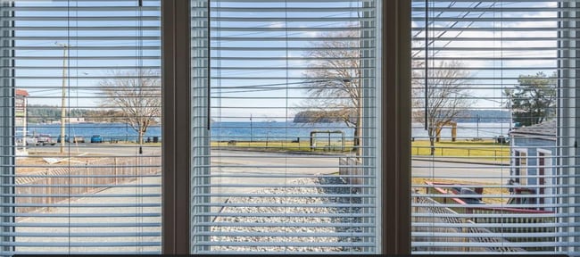 Building Photo - 2745 Departure Bay Rd