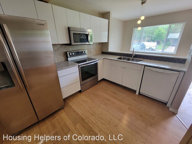 Building Photo - 3 br, 1.5 bath House - PM-720 33rd Street