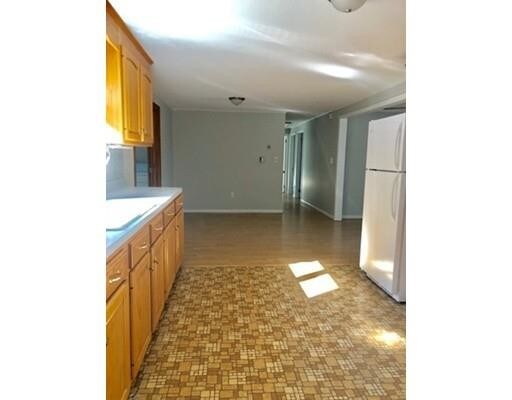 Building Photo - 145 Plain St