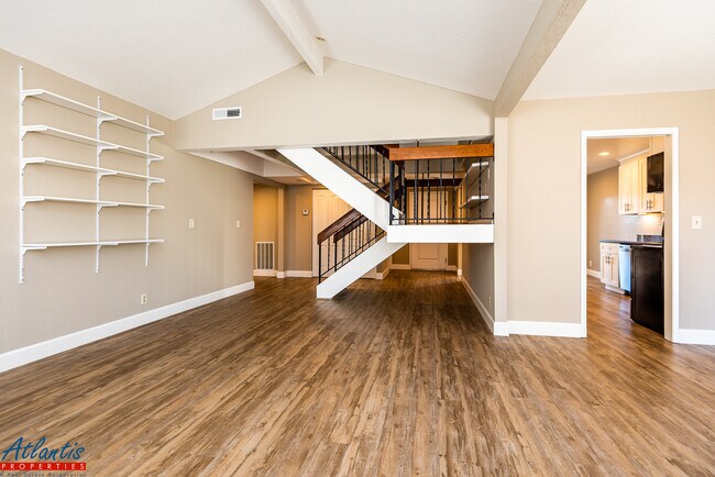 Building Photo - 4778 Eagle Lake Dr