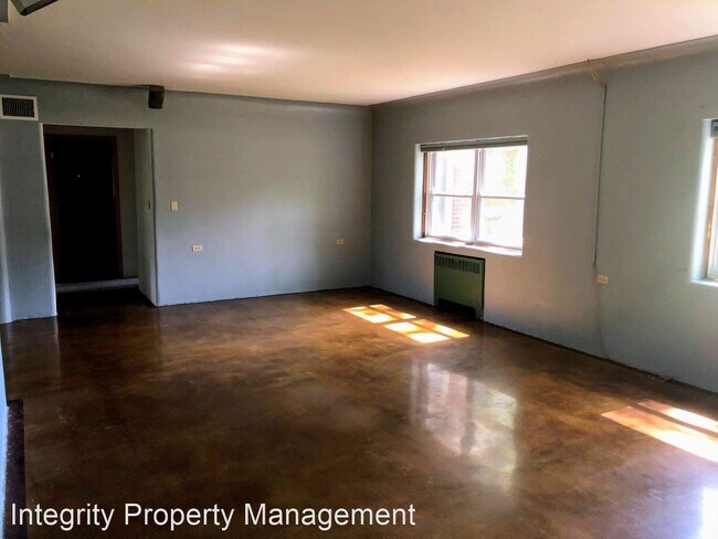 Foto del edificio - 2 br, 1.5 bath House - 647 Salem Avenue