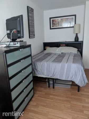 Foto del edificio - 1 br, 1 bath Apartment - 3 Haven Plz 5 Unit 5