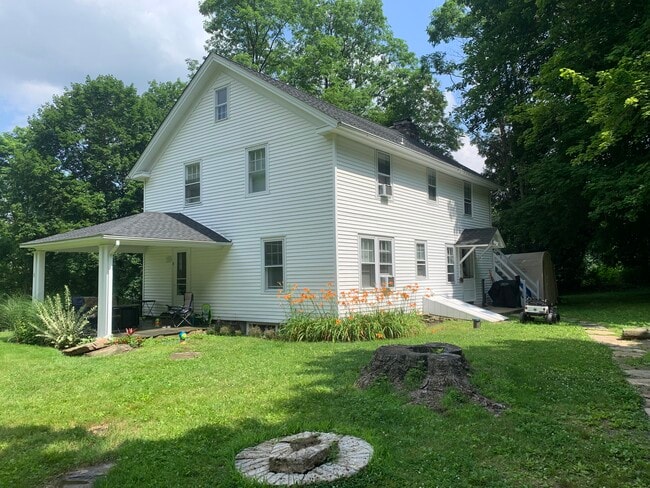 Back of house - 1 N Sawyer Hill Rd House