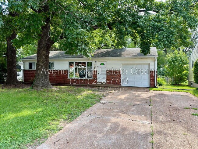 Foto del edificio - 190 Lynn Meadows Ln