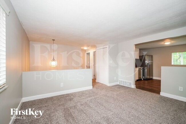 Building Photo - 3103 Valleywood Dr