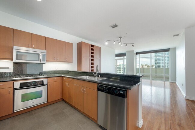 Building Photo - Top-floor East Vilage 2 Bedroom at Nexus! ...