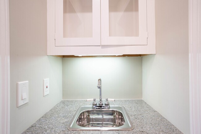 Foto del edificio - 40 Puddingstone Ln