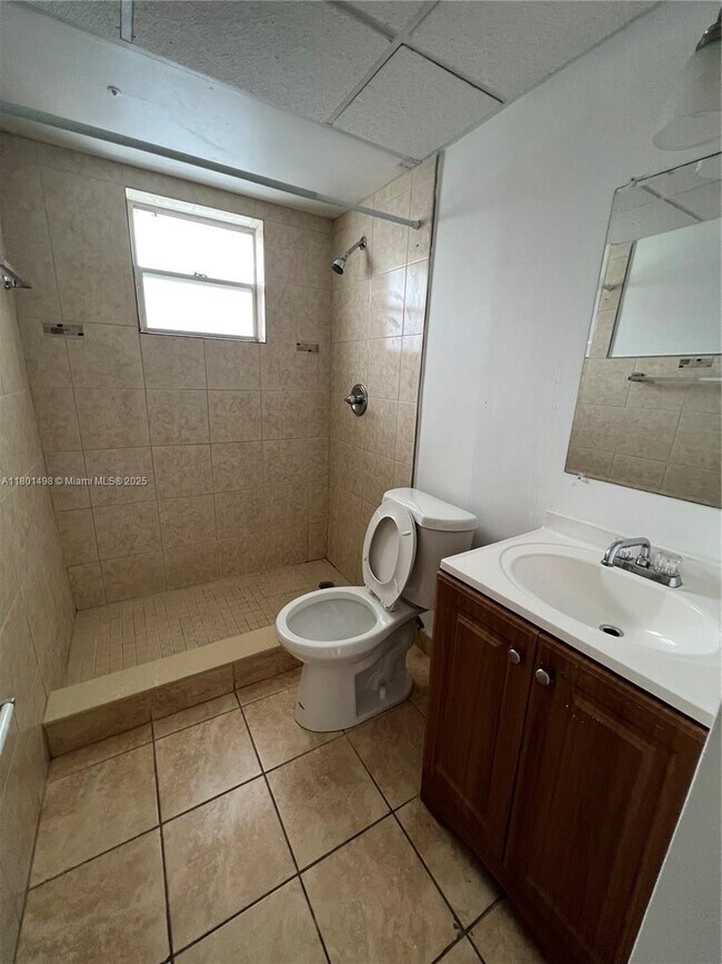 Foto del edificio - 5067 NW 5th St