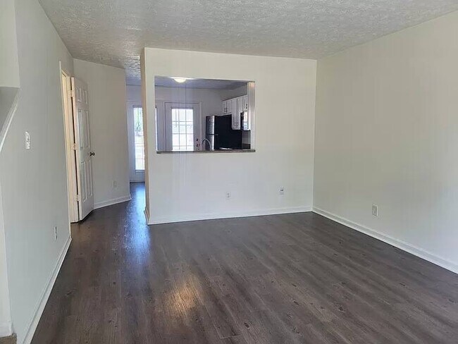 Building Photo - 7842 Red Clover Dr