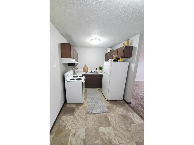 Building Photo - 725 S 9th St