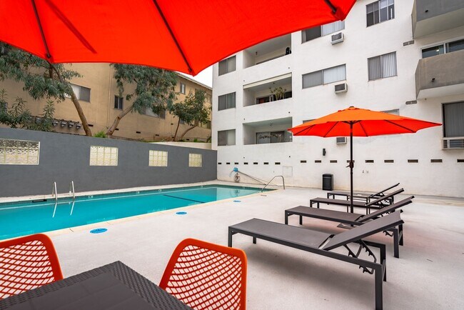Foto del edificio - 11645 Gorham Ave